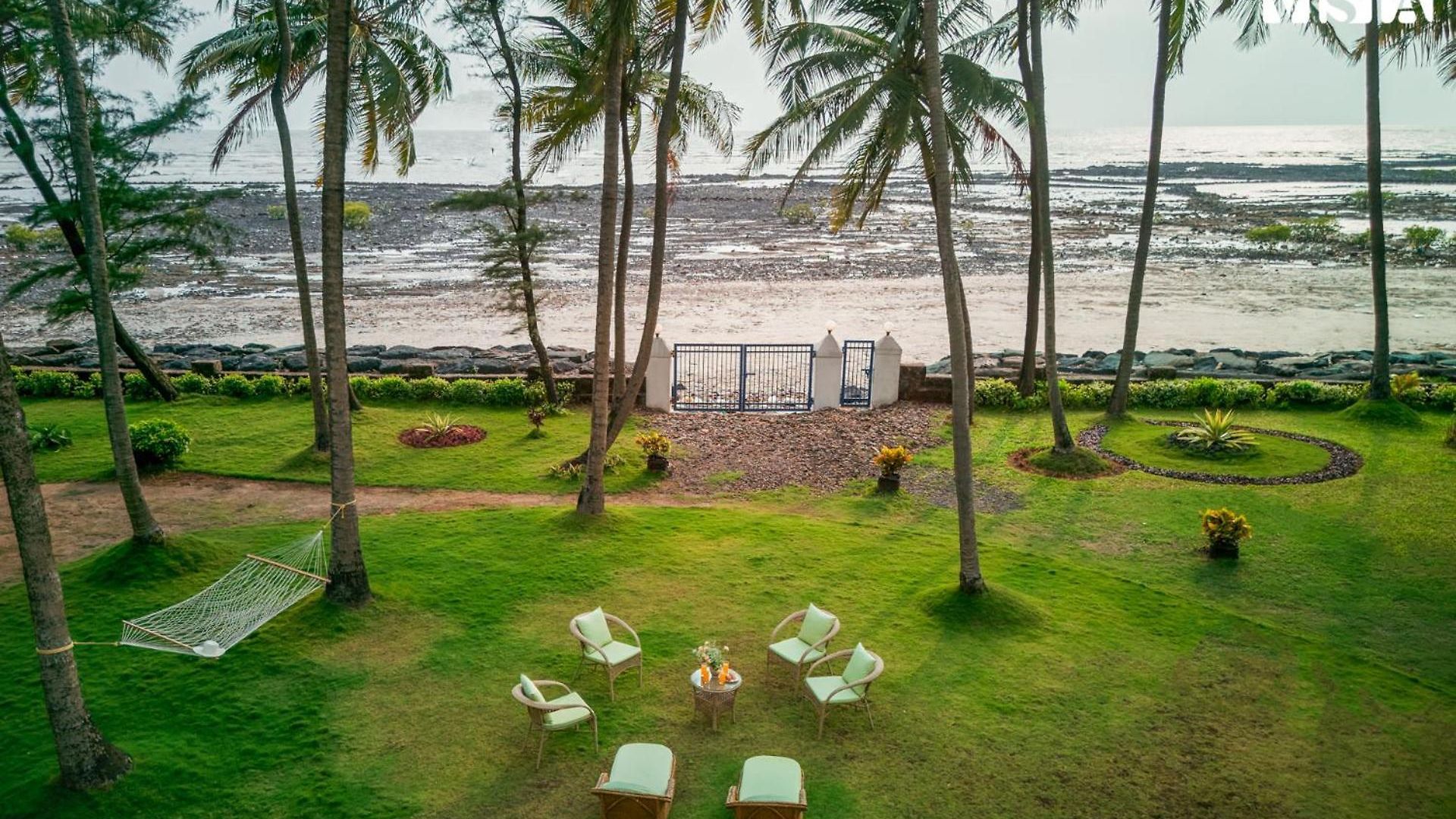 Stayvista's Bharat - Beachfront Serenity With A Spacious Lawn Villa Mumbai