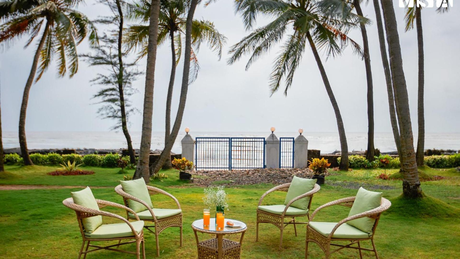 Stayvista's Bharat - Beachfront Serenity With A Spacious Lawn *