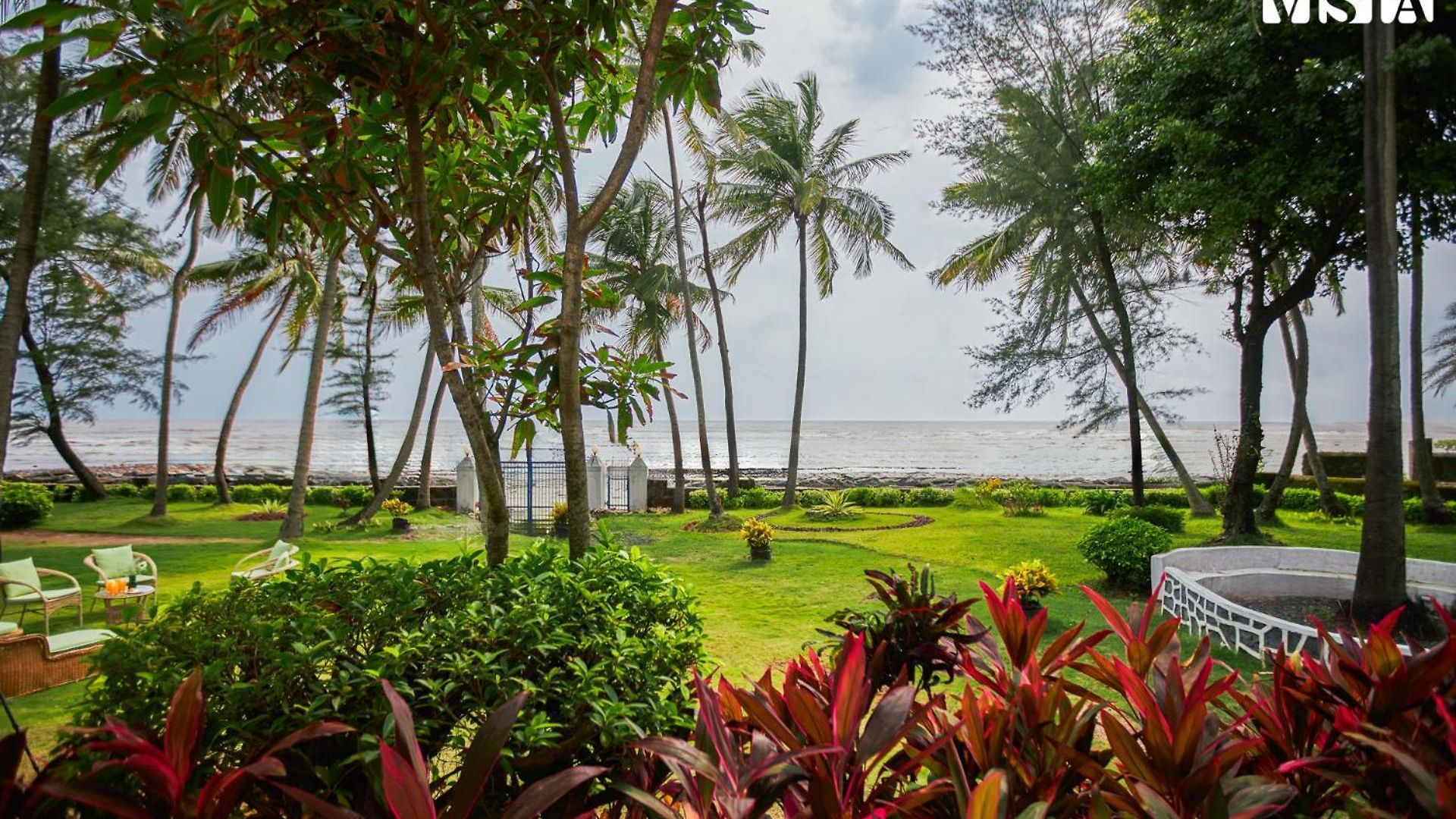 Stayvista's Bharat - Beachfront Serenity With A Spacious Lawn