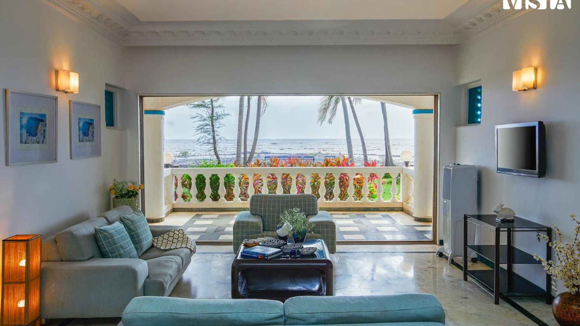 Stayvista's Bharat - Beachfront Serenity With A Spacious Lawn * Mumbai