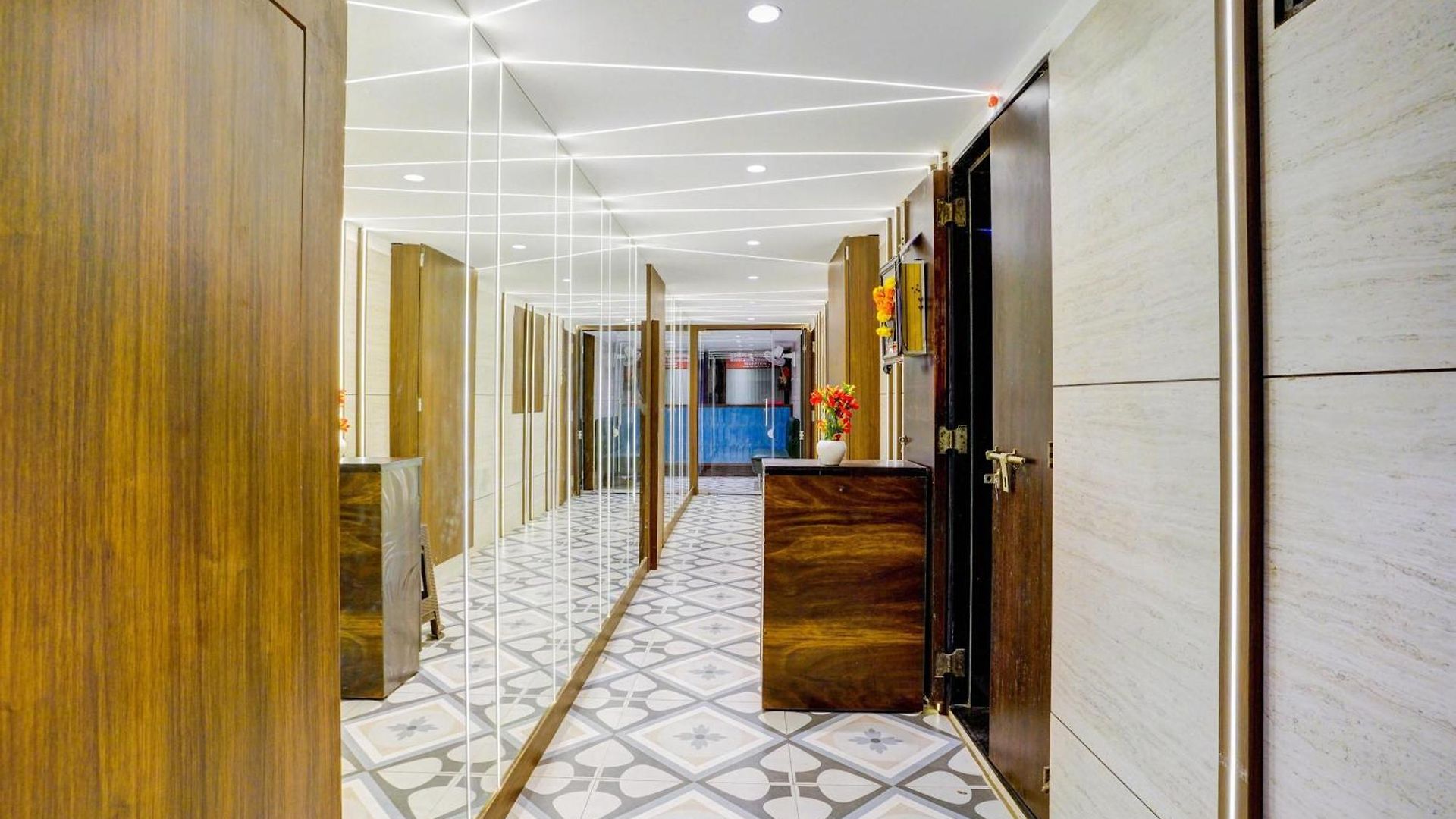 Hotel O Woodland Mumbai