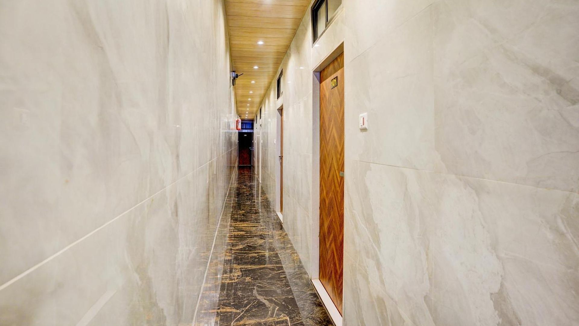 Hotel O Royal Bkc