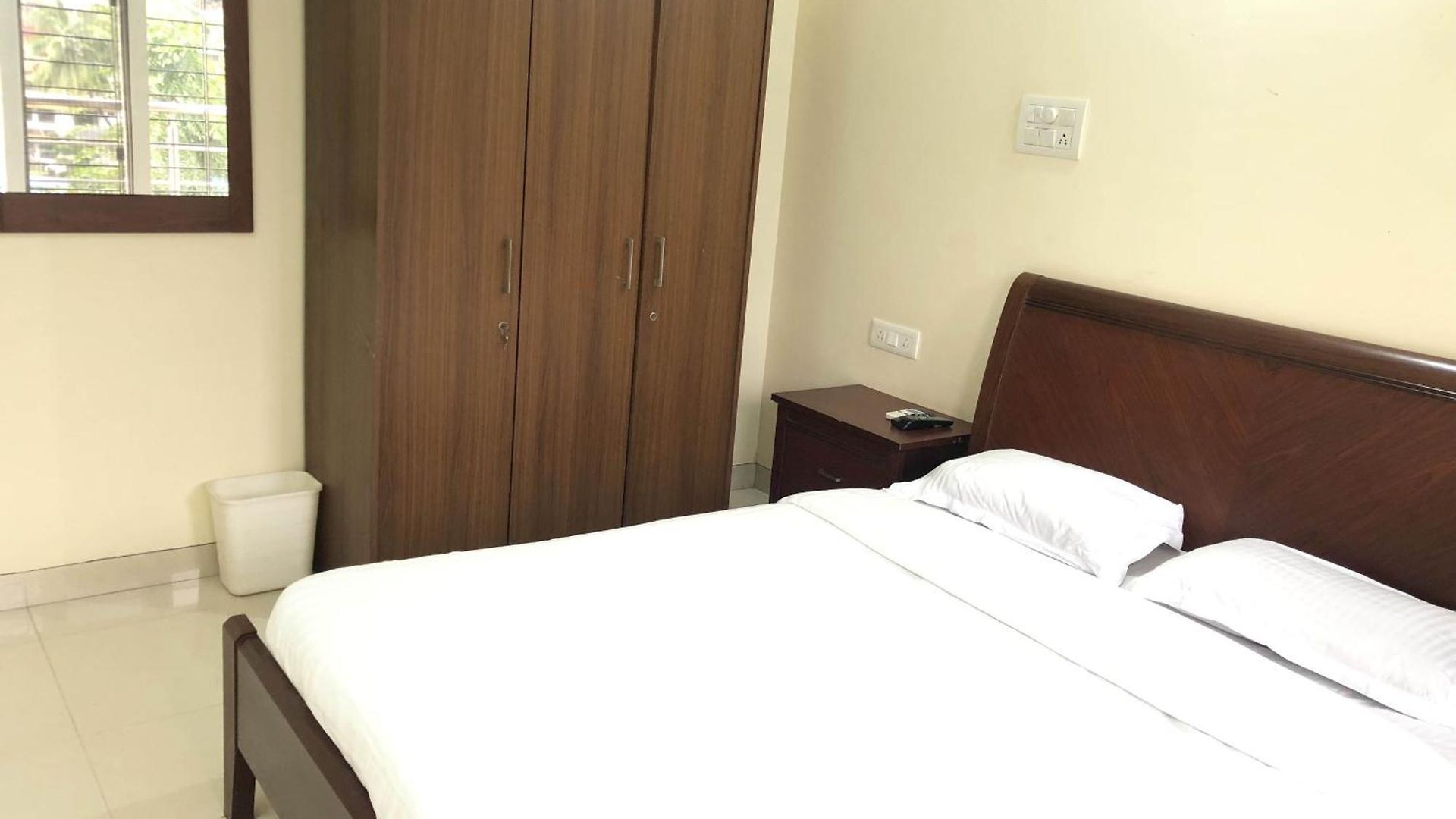 Treat Homes Service In Bkc Siddhant 401