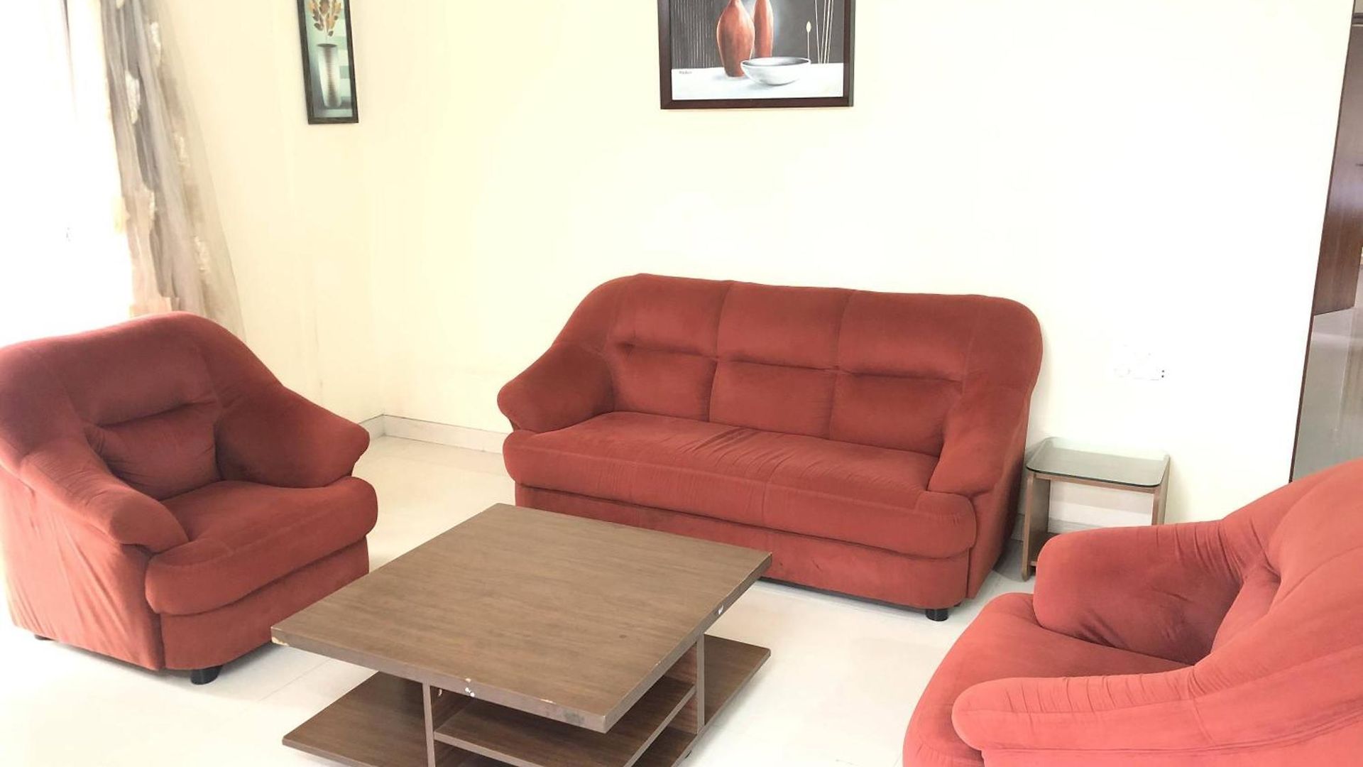 Treat Homes Service In Bkc Siddhant 401 Homestay