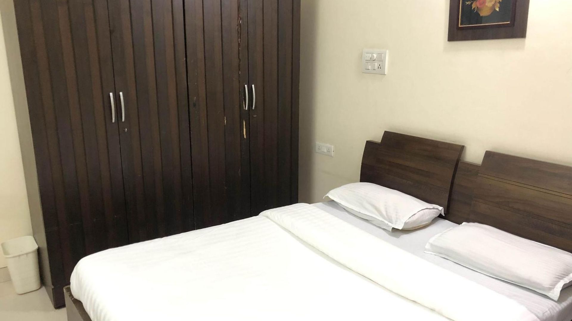 Treat Homes Service In Bkc Siddhant 401 Homestay Mumbai