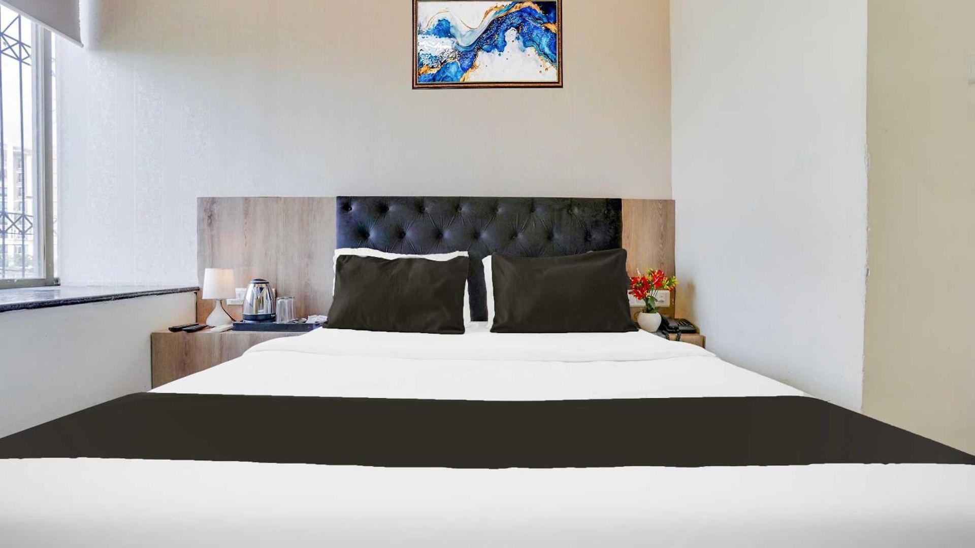 Townhouse Parle Hotel 4*