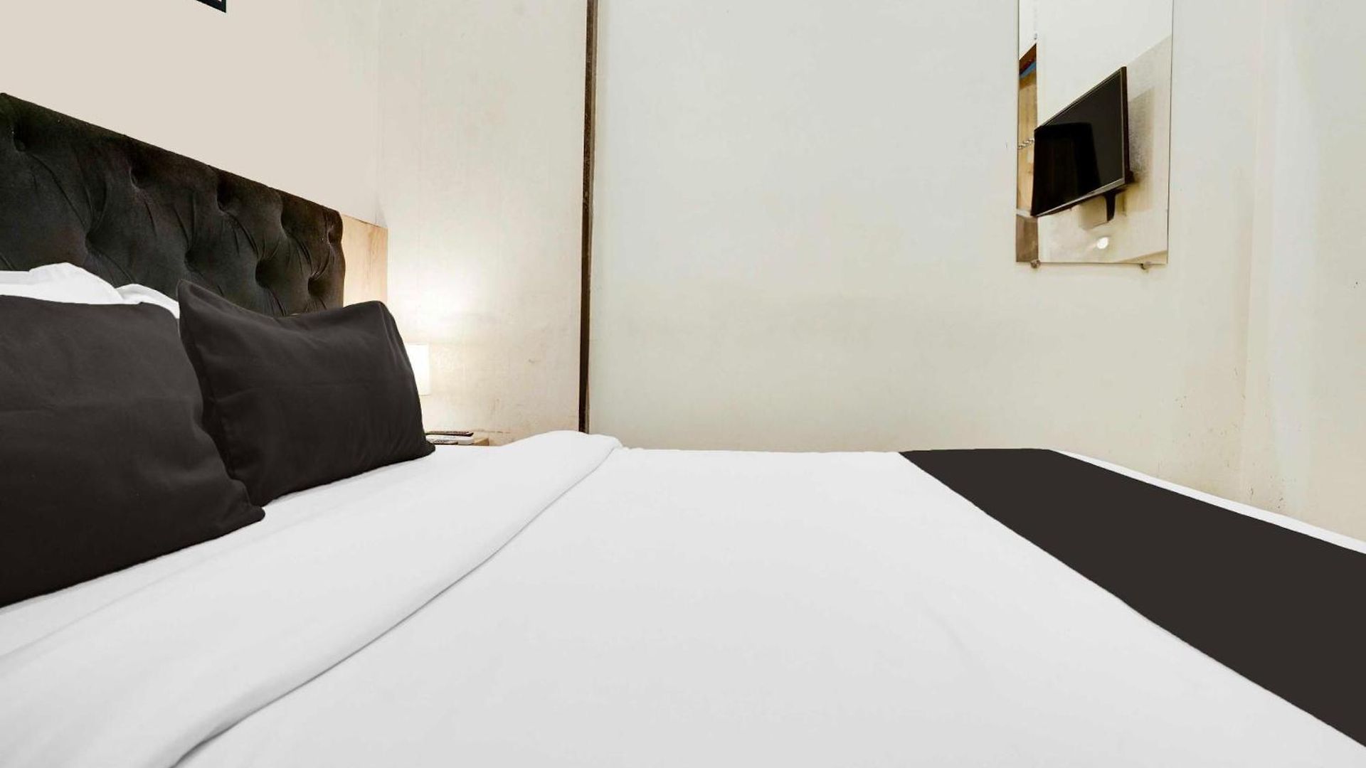 Townhouse Parle Mumbai