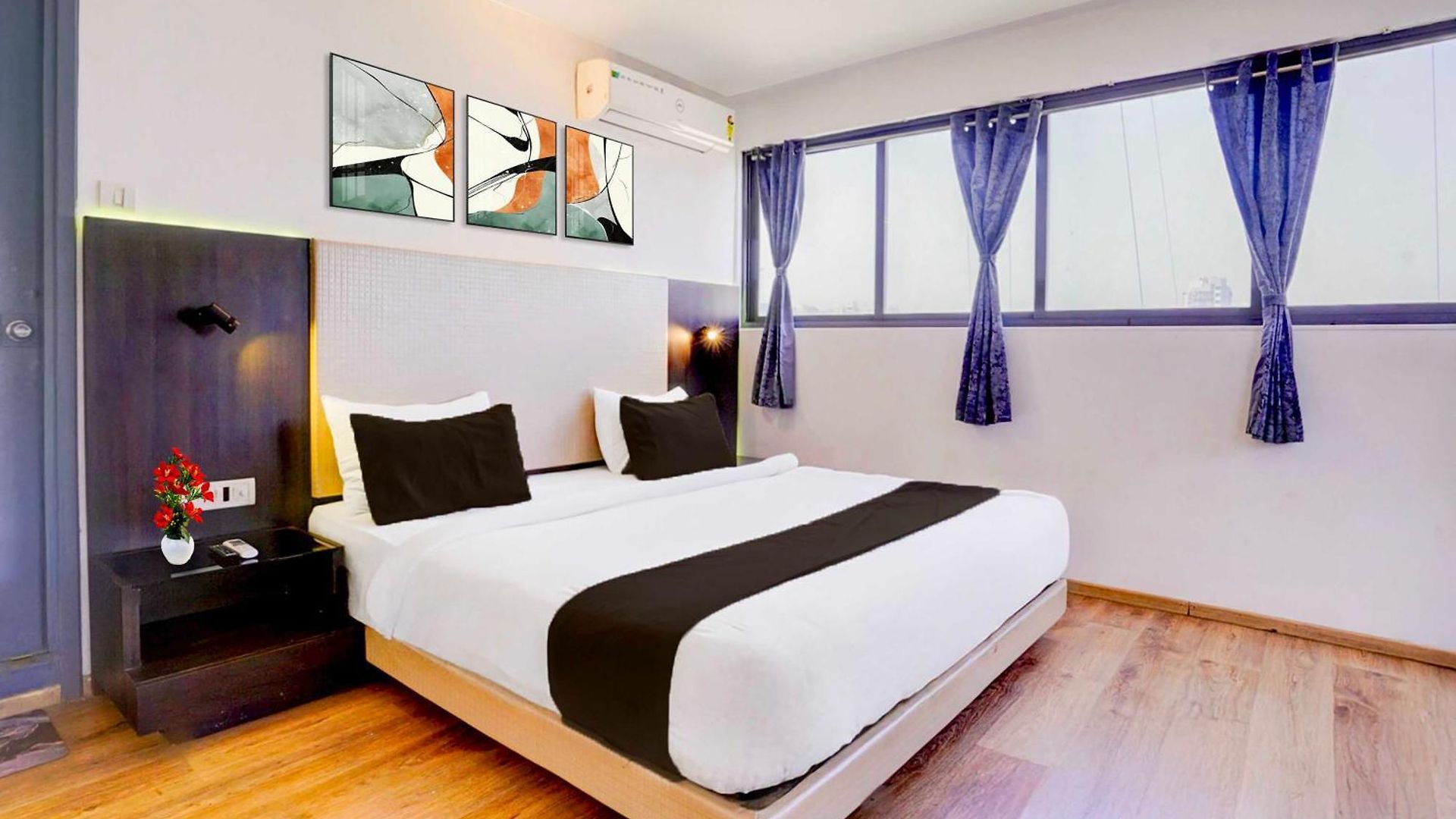 Collection O Exhibition Centre Goregaon 3*