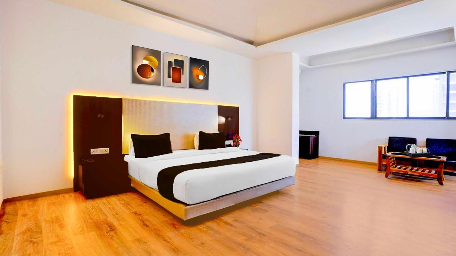 Collection O Exhibition Centre Goregaon 3*