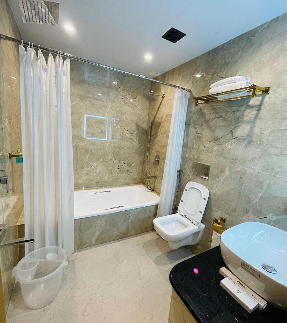 Glitz T2 Grand-next To Intl Airport