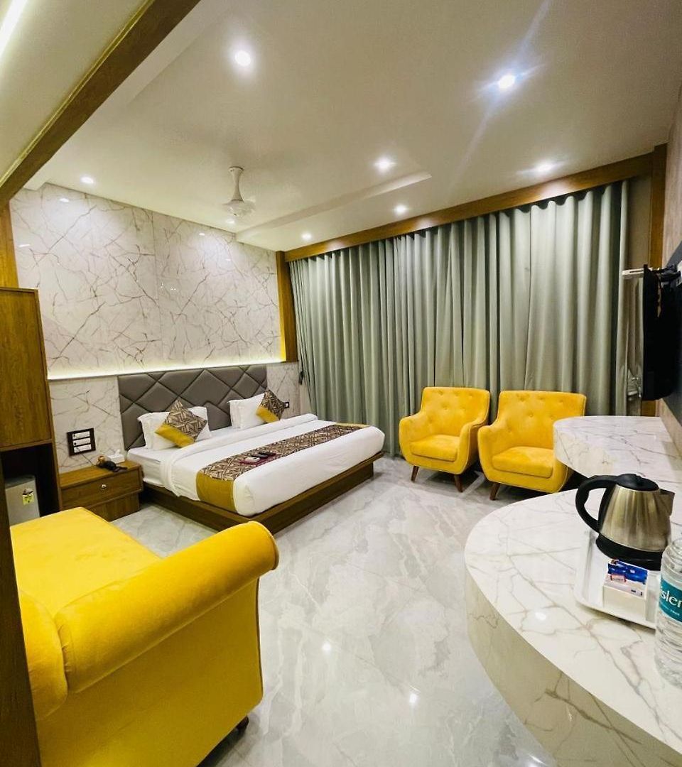 Hotel Glitz T2 Grand-next To Intl Airport