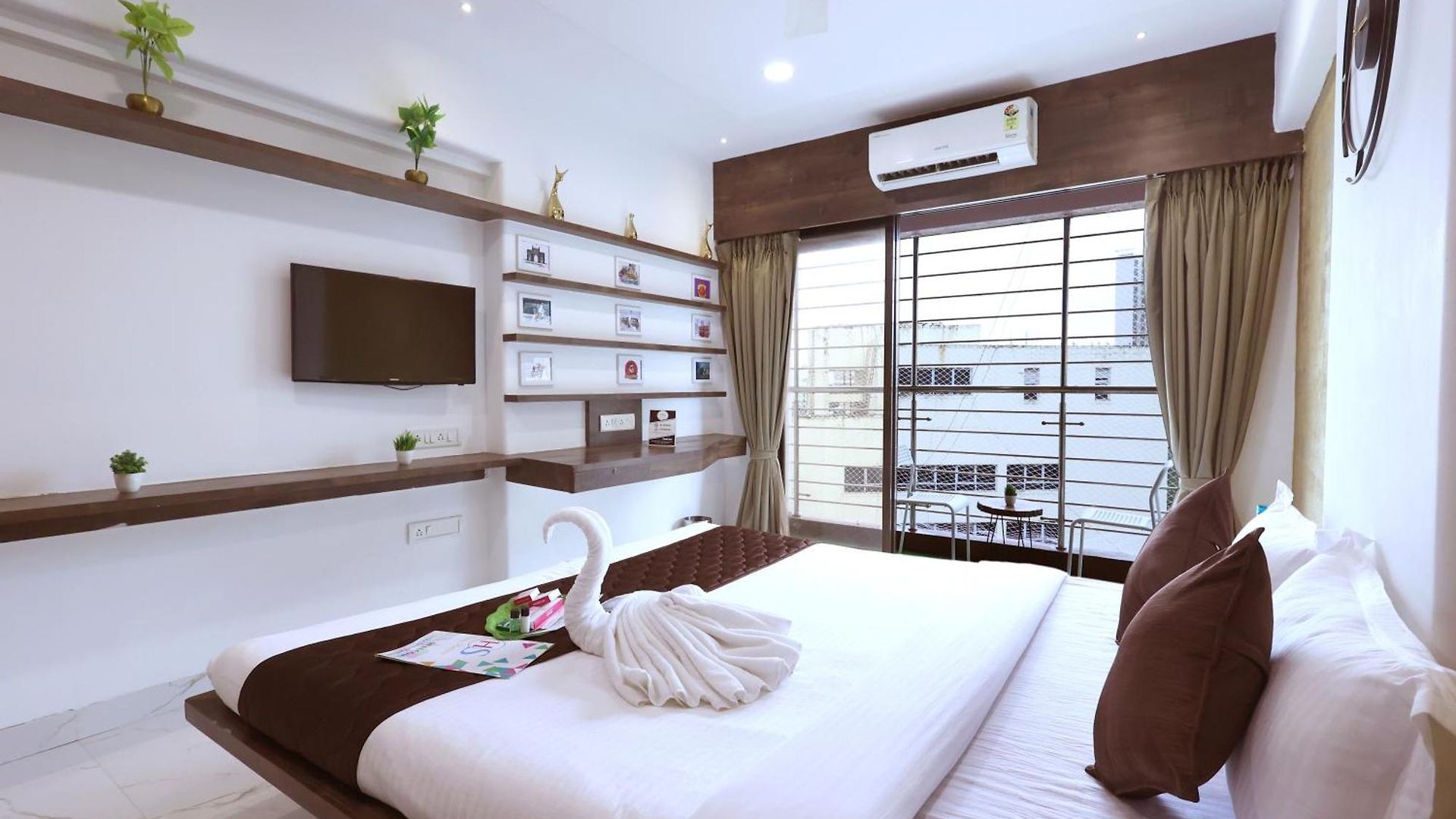 Corporate - Gagal Aparthotel Mumbai