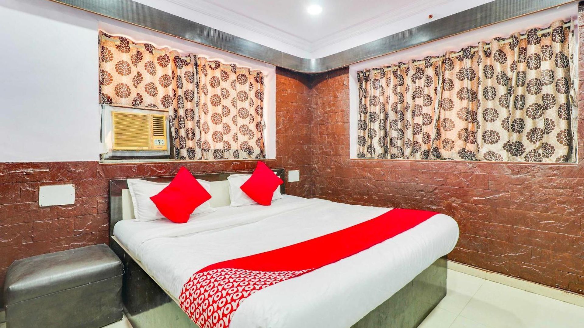 Hotel Collection O Sher E Punjab Andheri