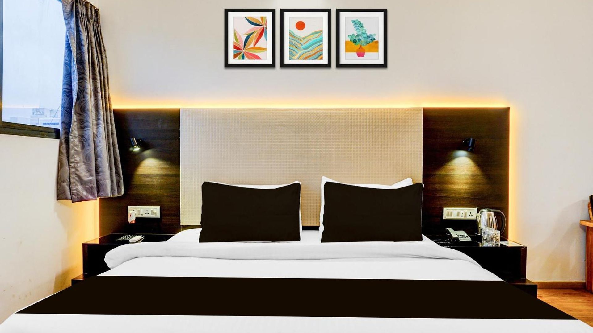 Hotel Townhouse Exhibition Centre Goregaon