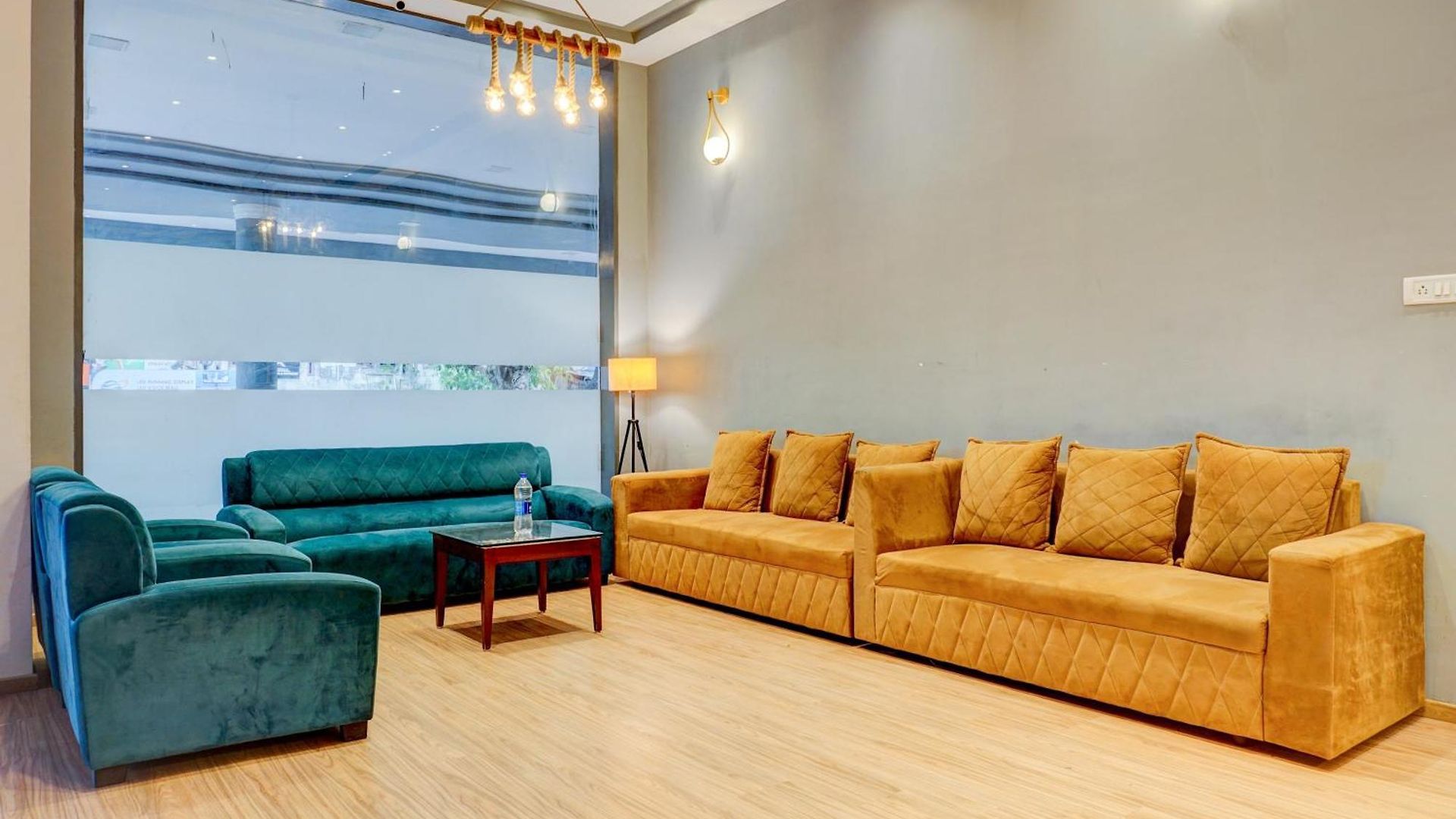 Hotel Townhouse Exhibition Centre Goregaon Mumbai