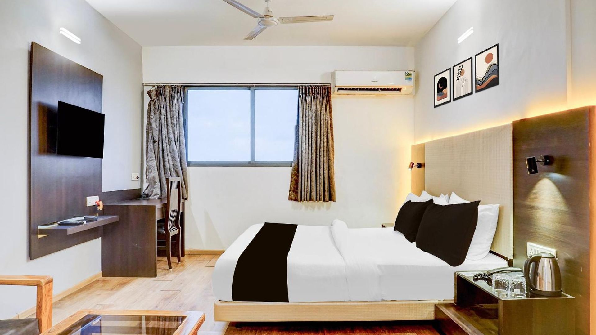 Hotel Townhouse Exhibition Centre Goregaon