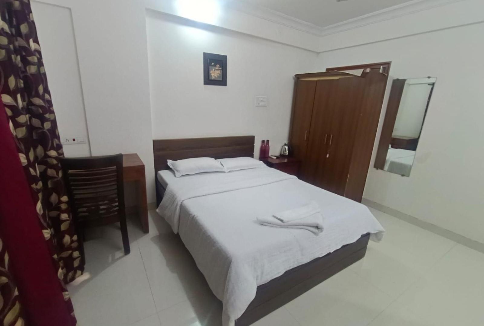 Homestay Treat Homes Service In Bkc Siddhant 401 *