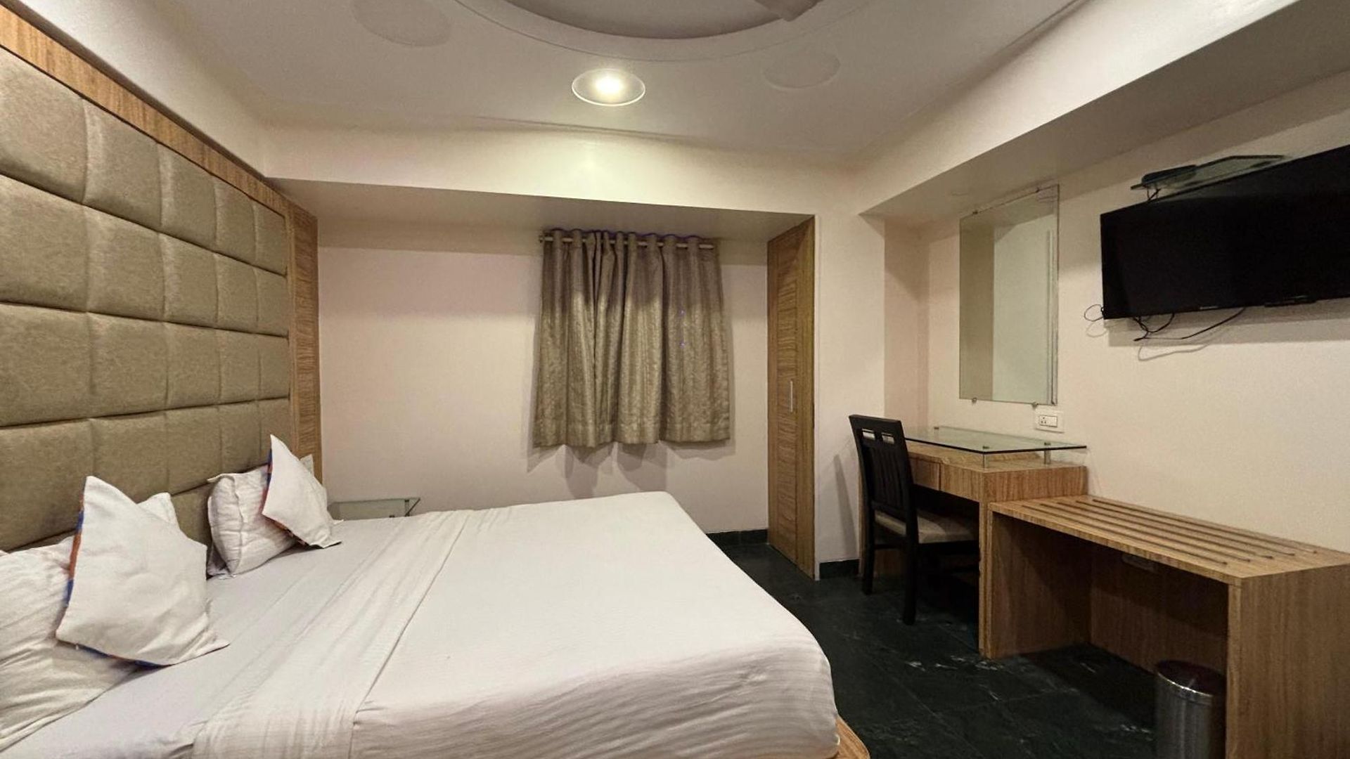 Sahar Garden Near International Airport Hotel 3*