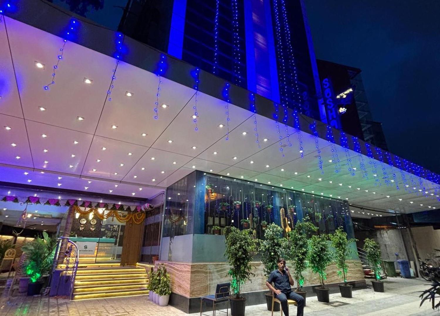 Hotel Sahar Garden Near International Airport 3*