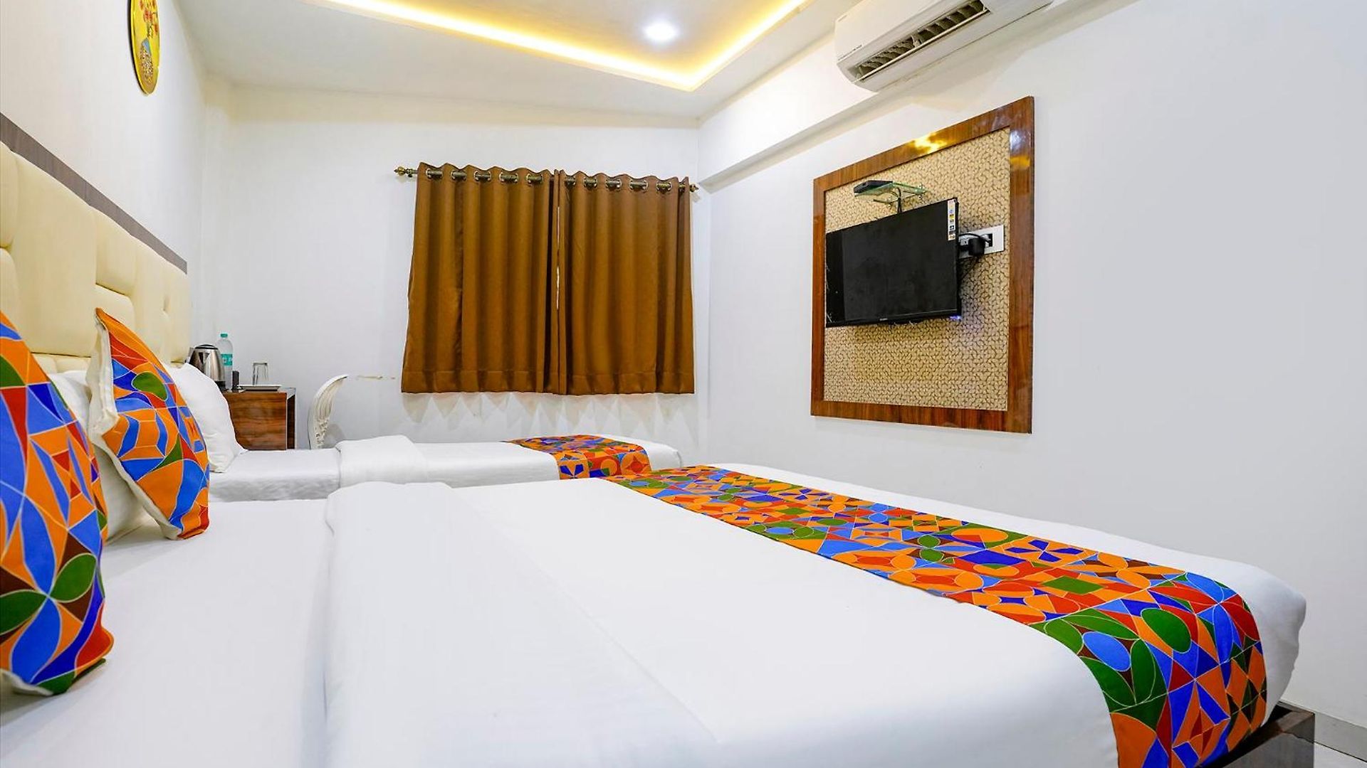 Inn Fabhotel Shahi Palace Mumbai