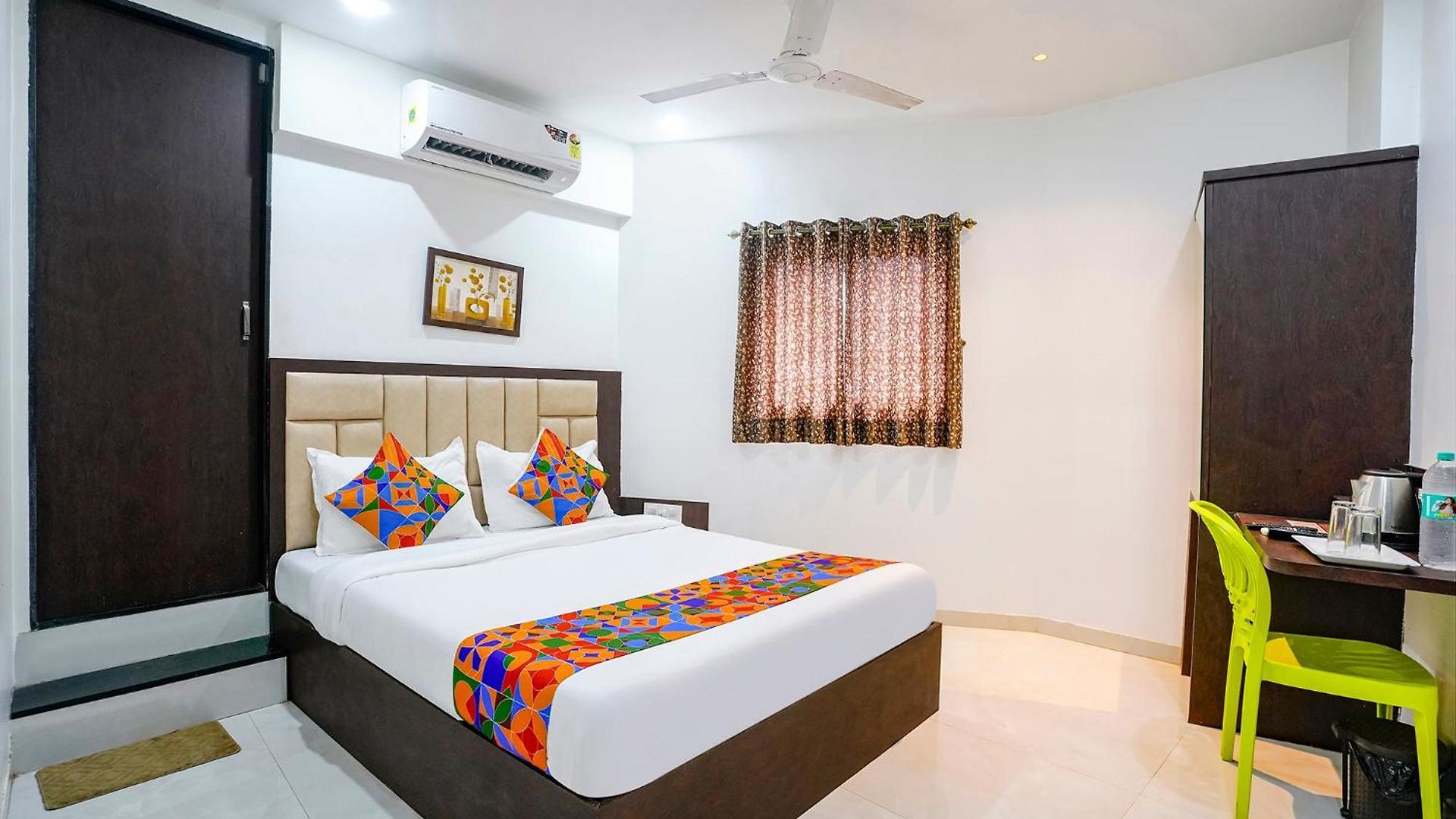 Inn Fabhotel Shahi Palace