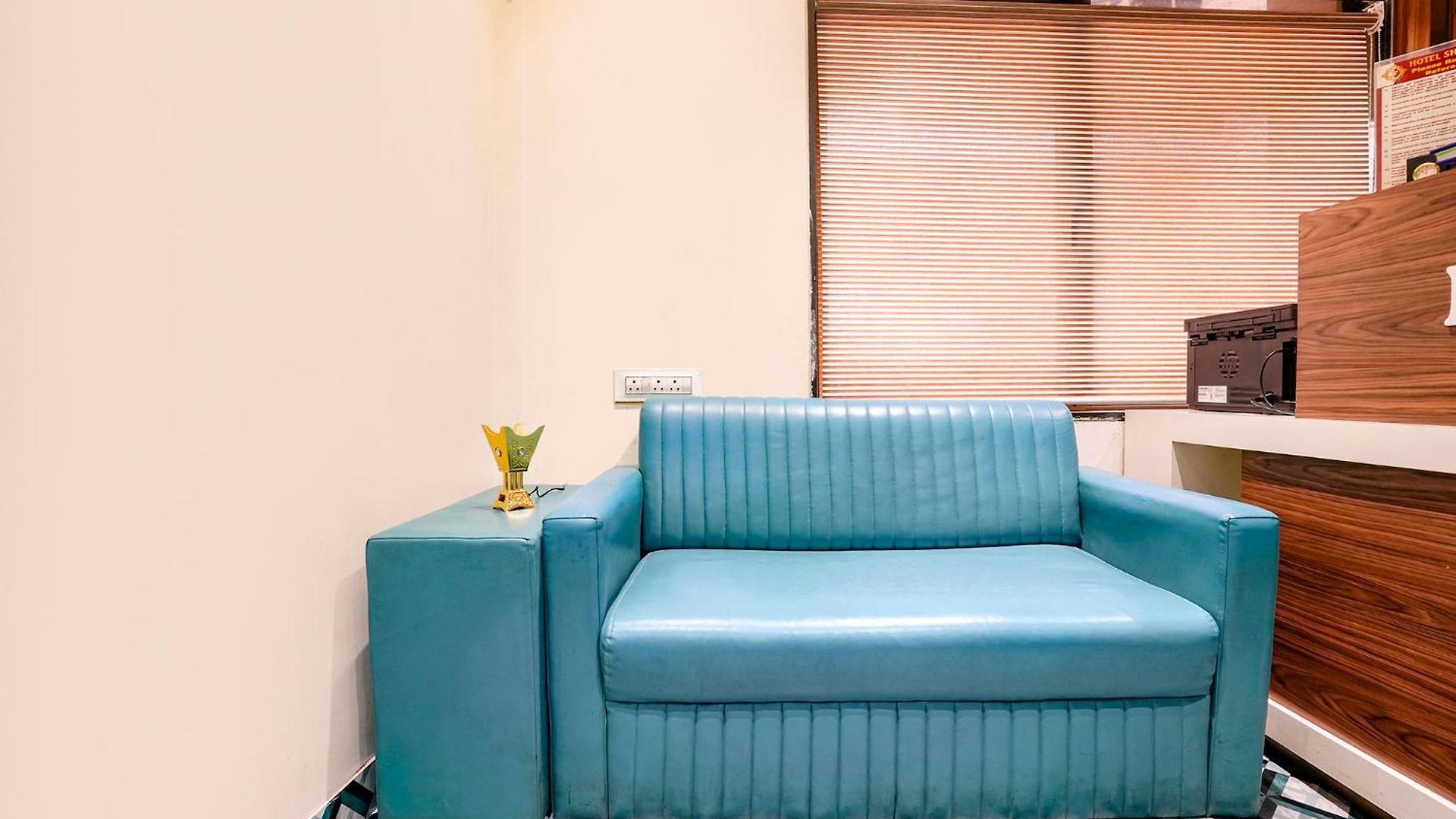 Fabhotel Shahi Palace Mumbai