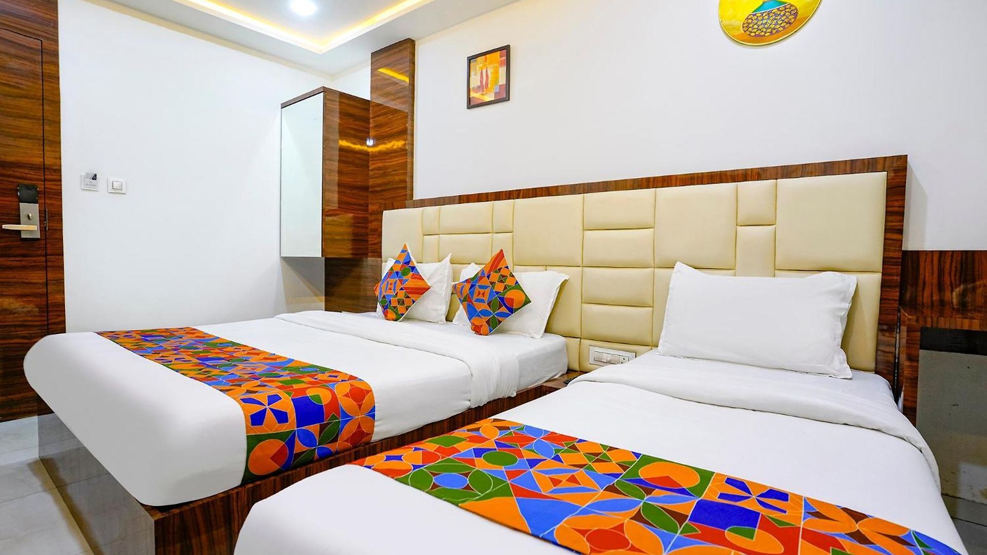 Inn Fabhotel Shahi Palace *