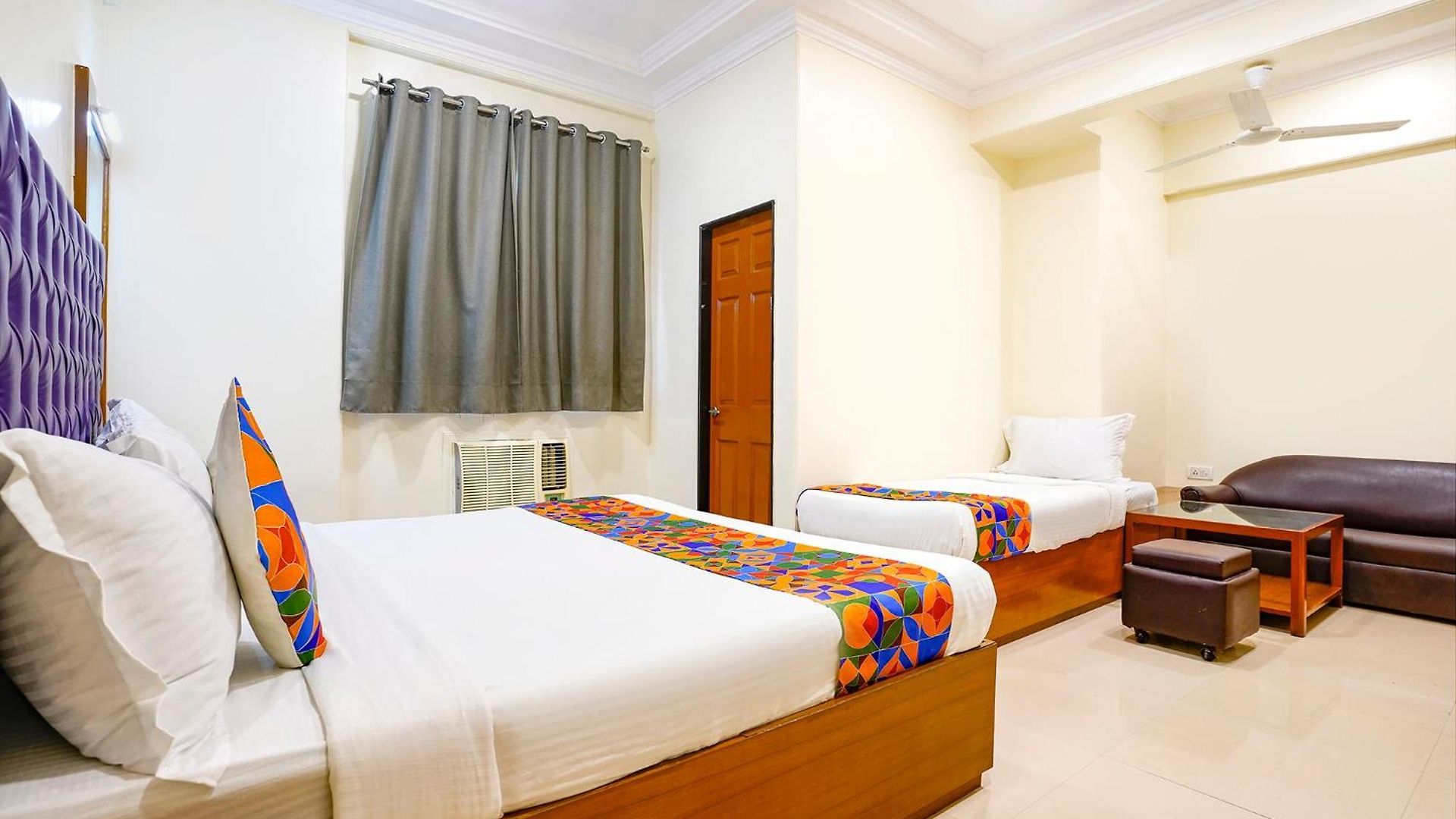 Fabhotel Cruz Royale - Nr- Bandra West Mumbai