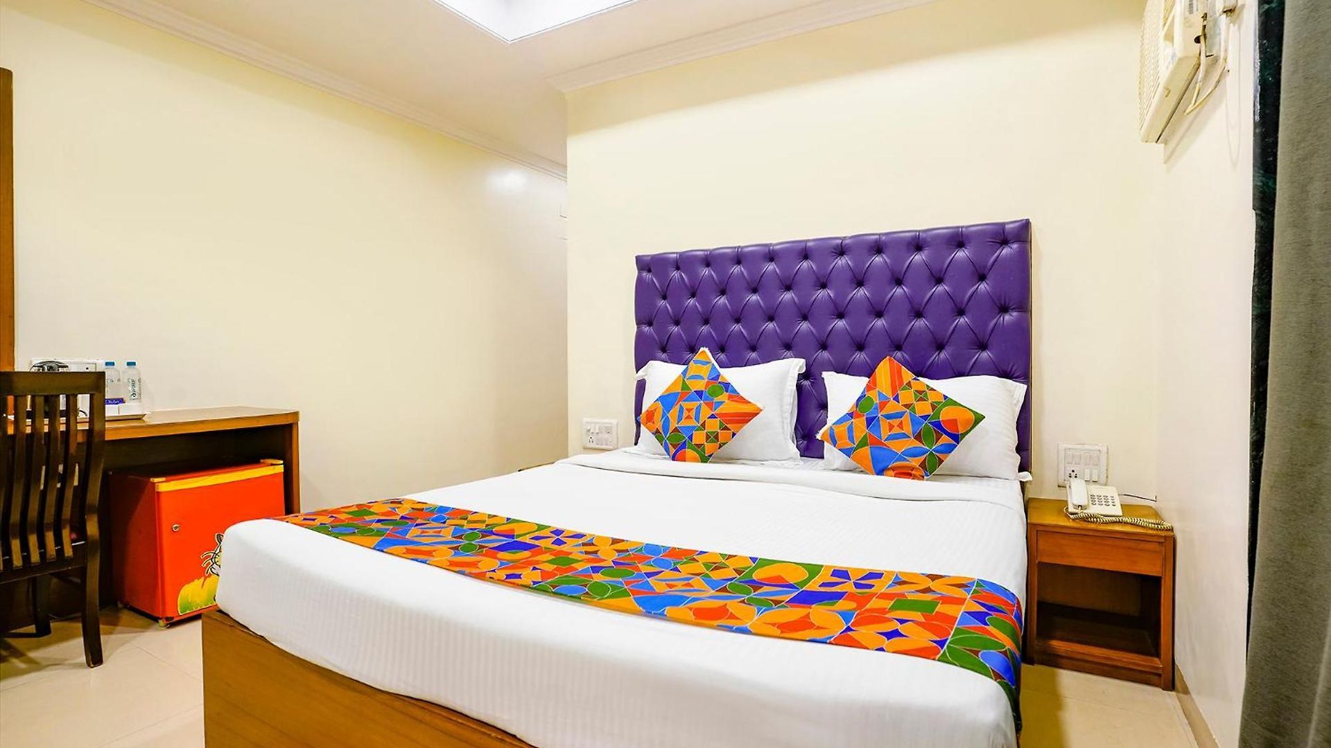 Hotel Fabhotel Cruz Royale - Nr- Bandra West