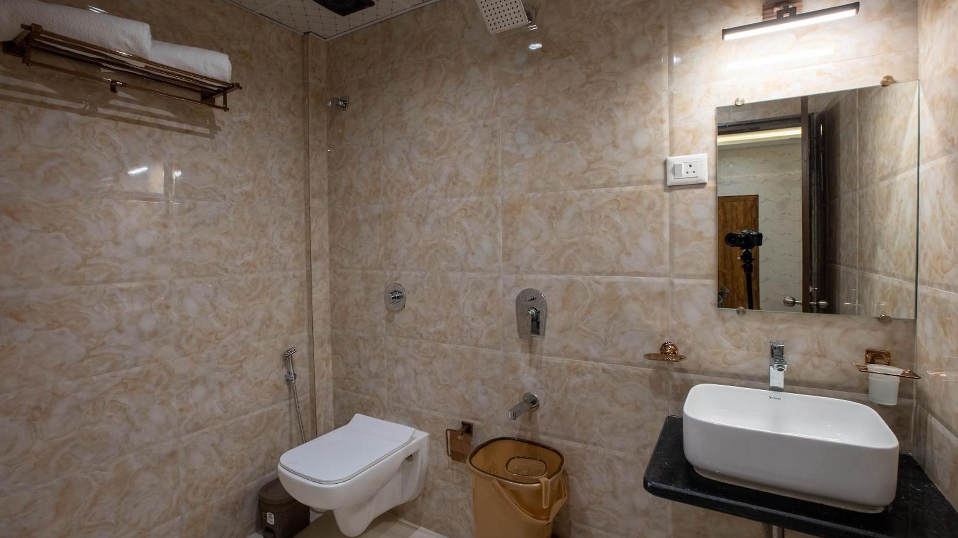 Hotel Heraa International Mumbai