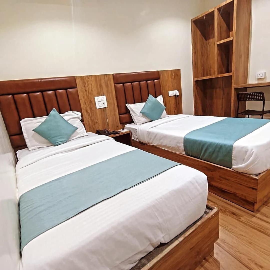 Deluxe Residency Nr- International Airport