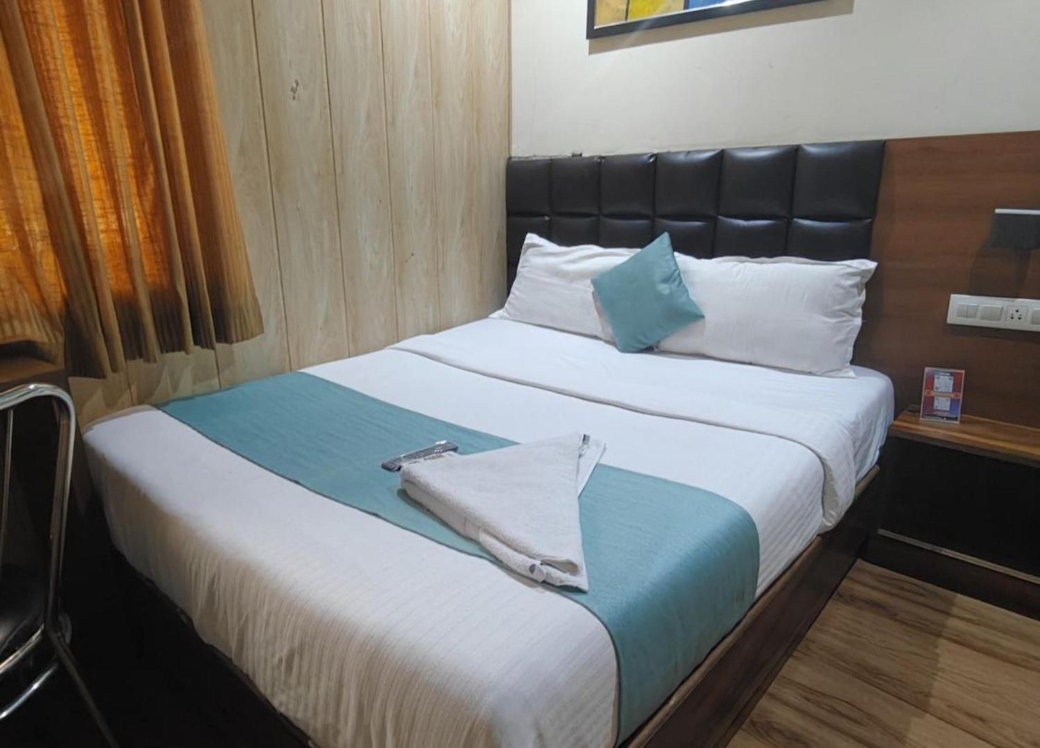 Deluxe Residency Nr- International Airport Hotel