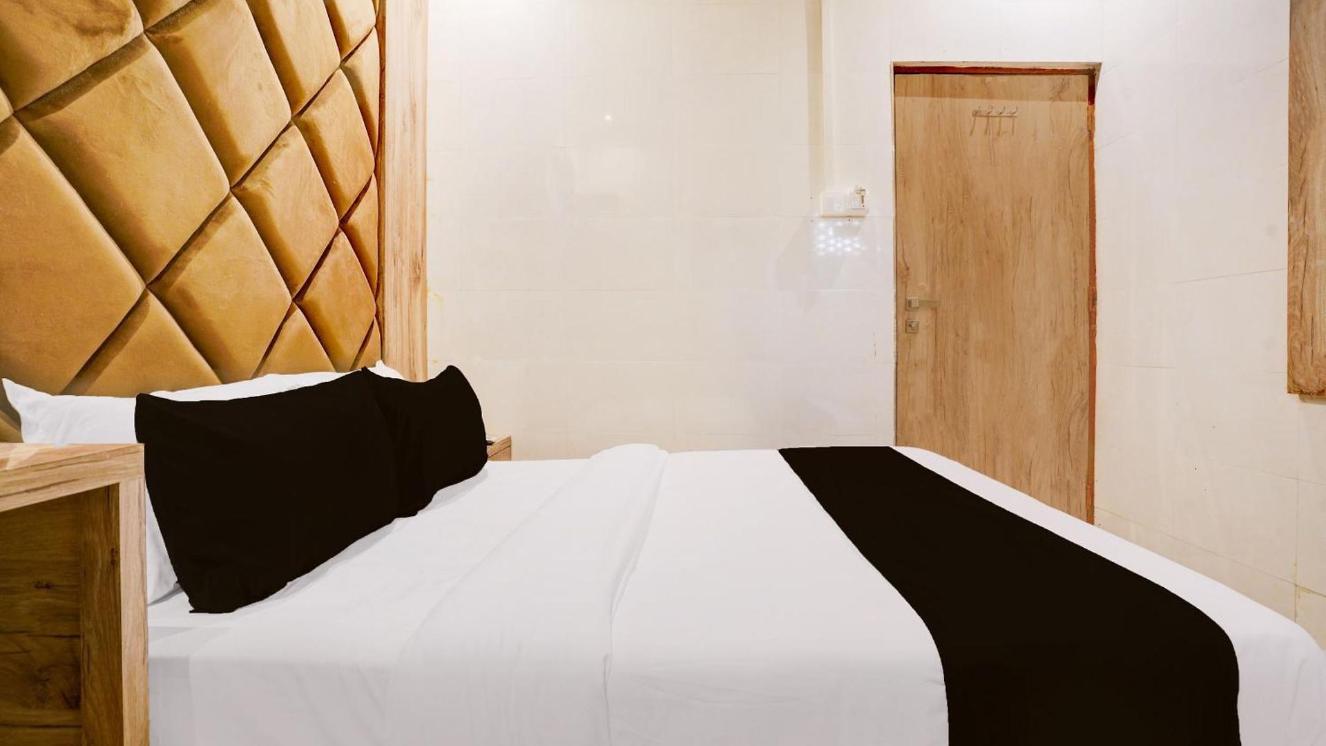 O New Firdous Hotel