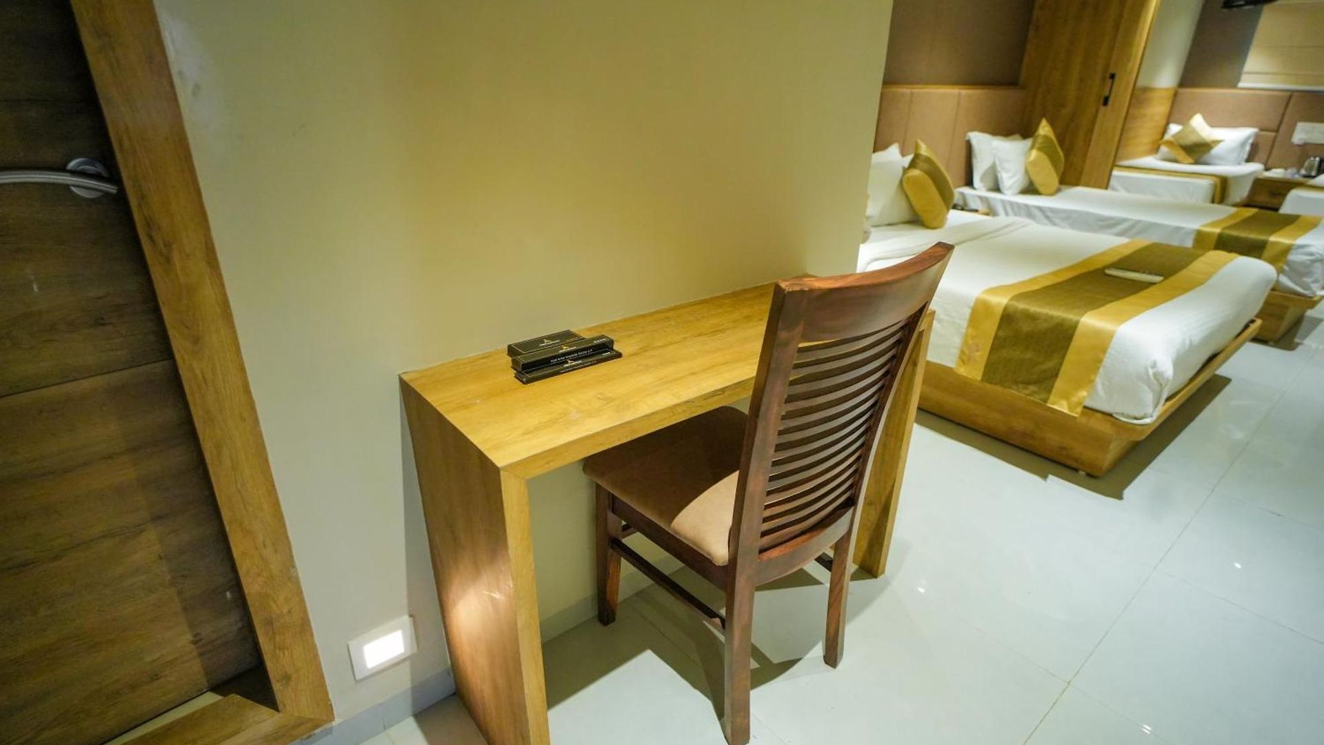 Hotel Skylink Hospitality Mahalaxmi Mumbai
