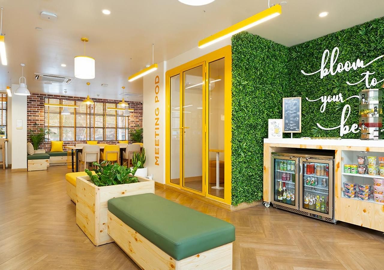 Bloom Hub L Weh Andheri 4*