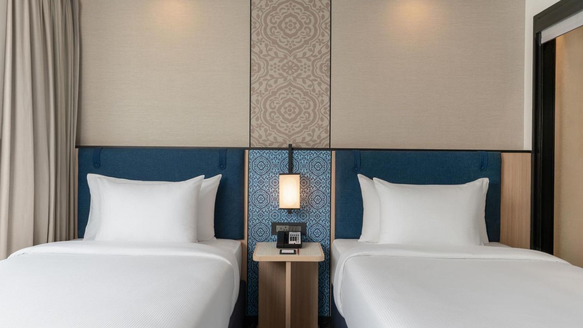 Hilton Garden International Airport Hotel