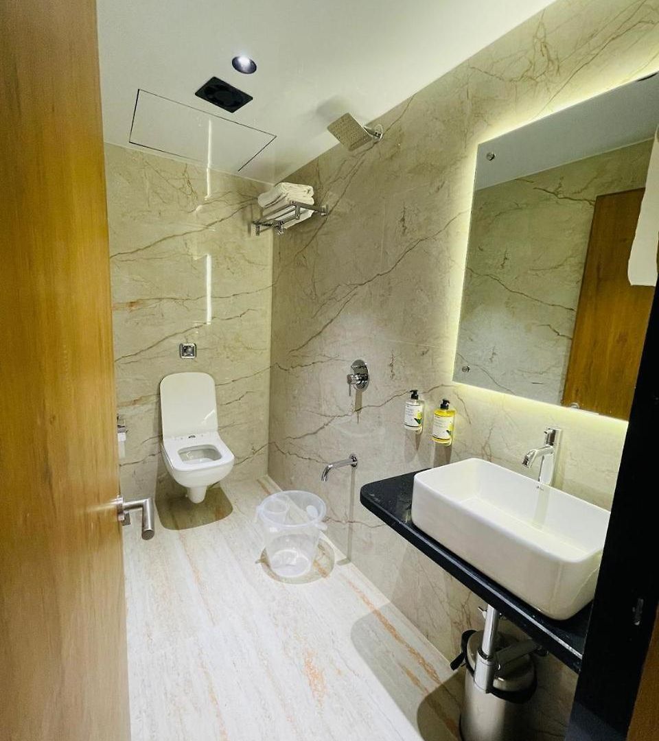 T2 International Airport Hotel 3*
