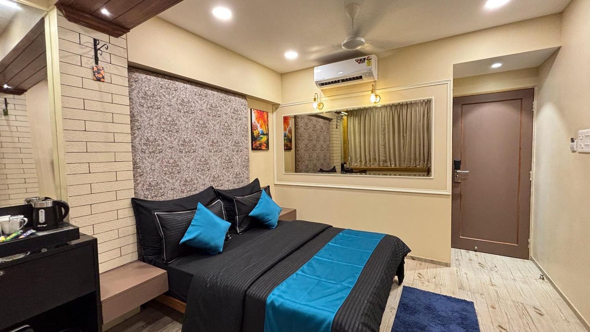 Al Saudia Hotel Mumbai