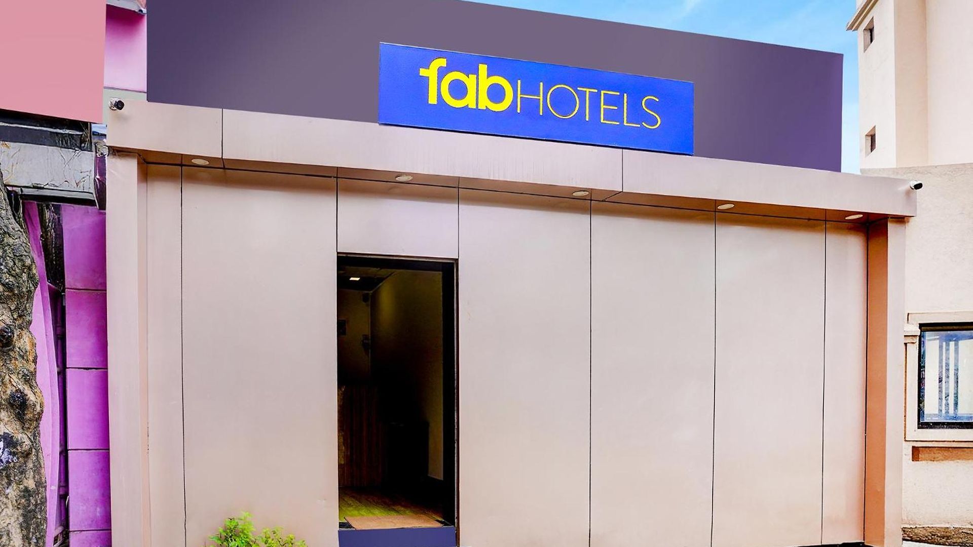 Hotel Via Sumit Palace 3*