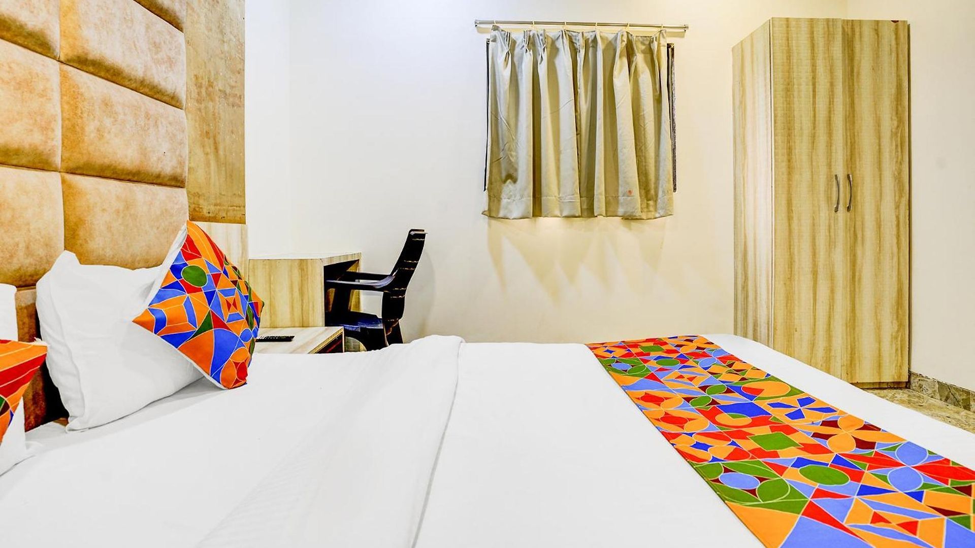 Hotel Via Sumit Palace Mumbai