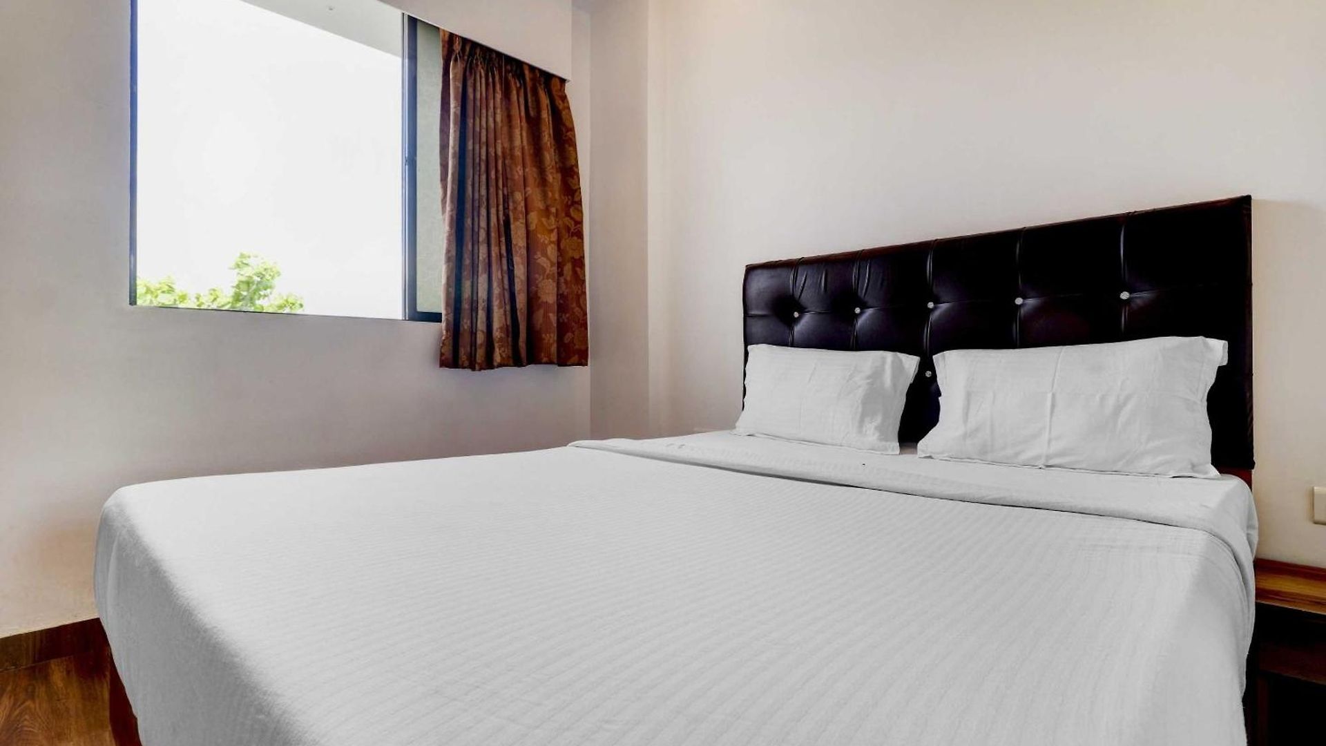 Collection O Kharbao Bhiwandi Thane 3*