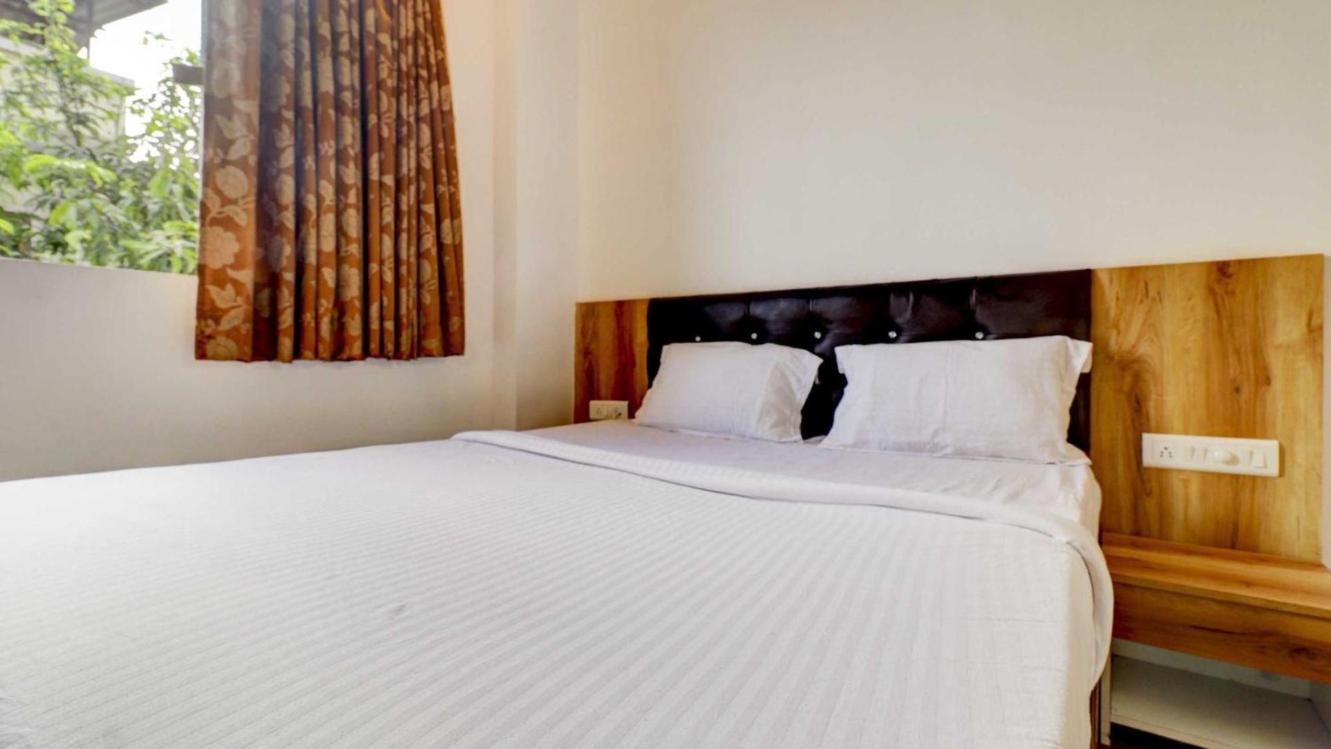 Collection O Kharbao Bhiwandi Thane 3*