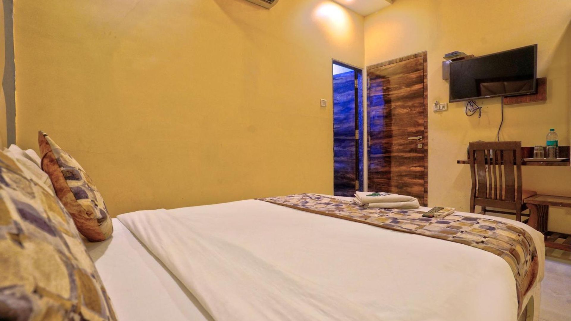 Magnet Terminal-2 Hotel Mumbai