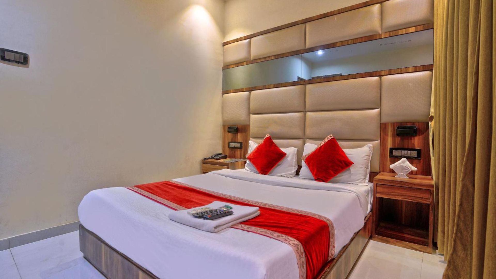 Hotel Meriton Buisness International Airport T-2
