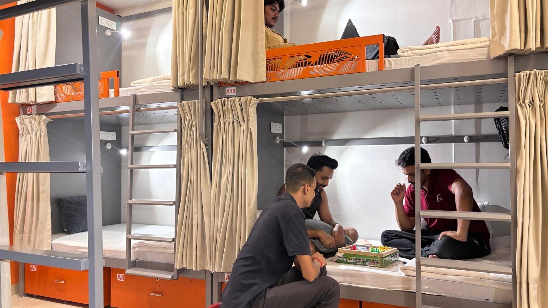 Ostelo Airport Hostel