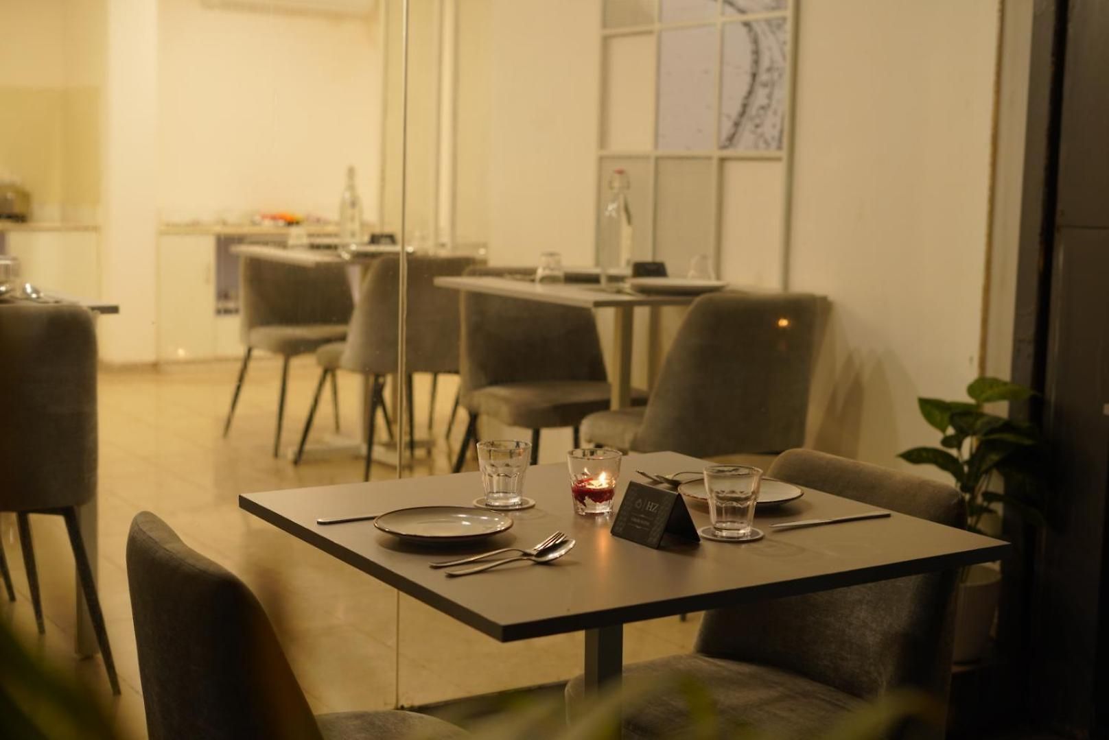 Z Bliss Suites, Bkc Mumbai