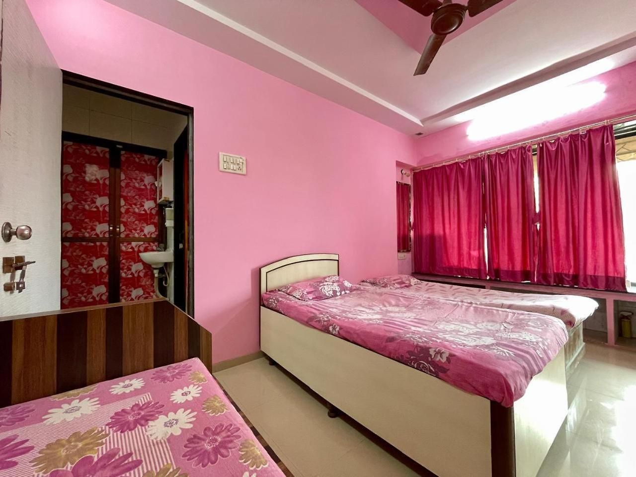 Bed & Breakfast Sk Only For Females