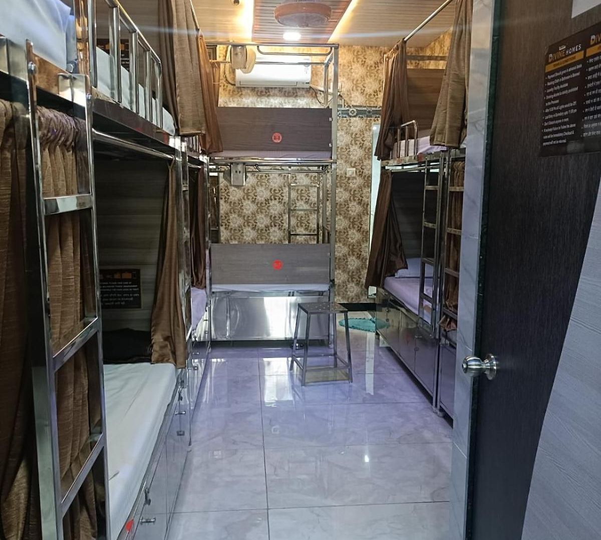 Divine Homes Ac Hostel