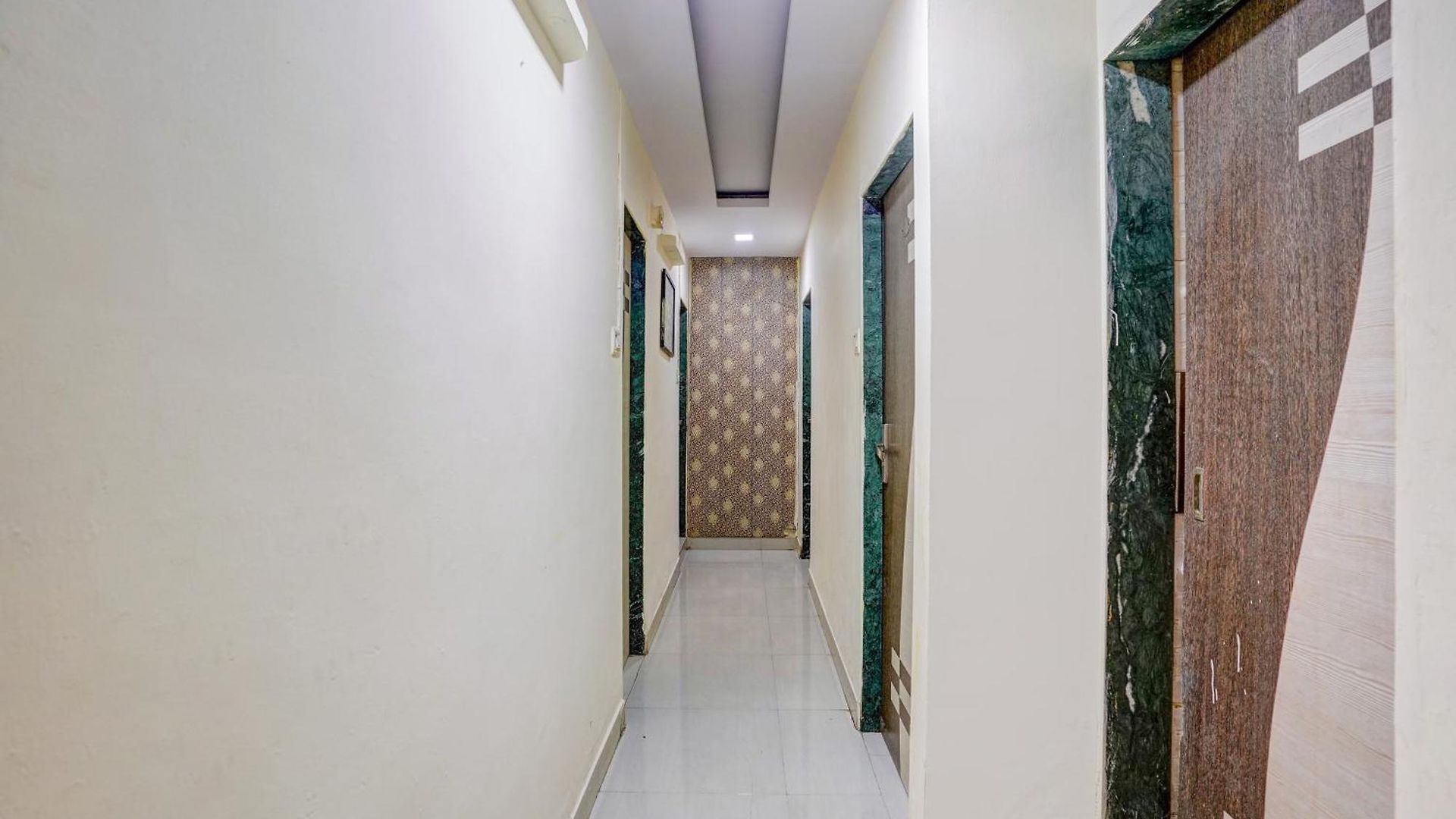 O New Brick Hotel 3*