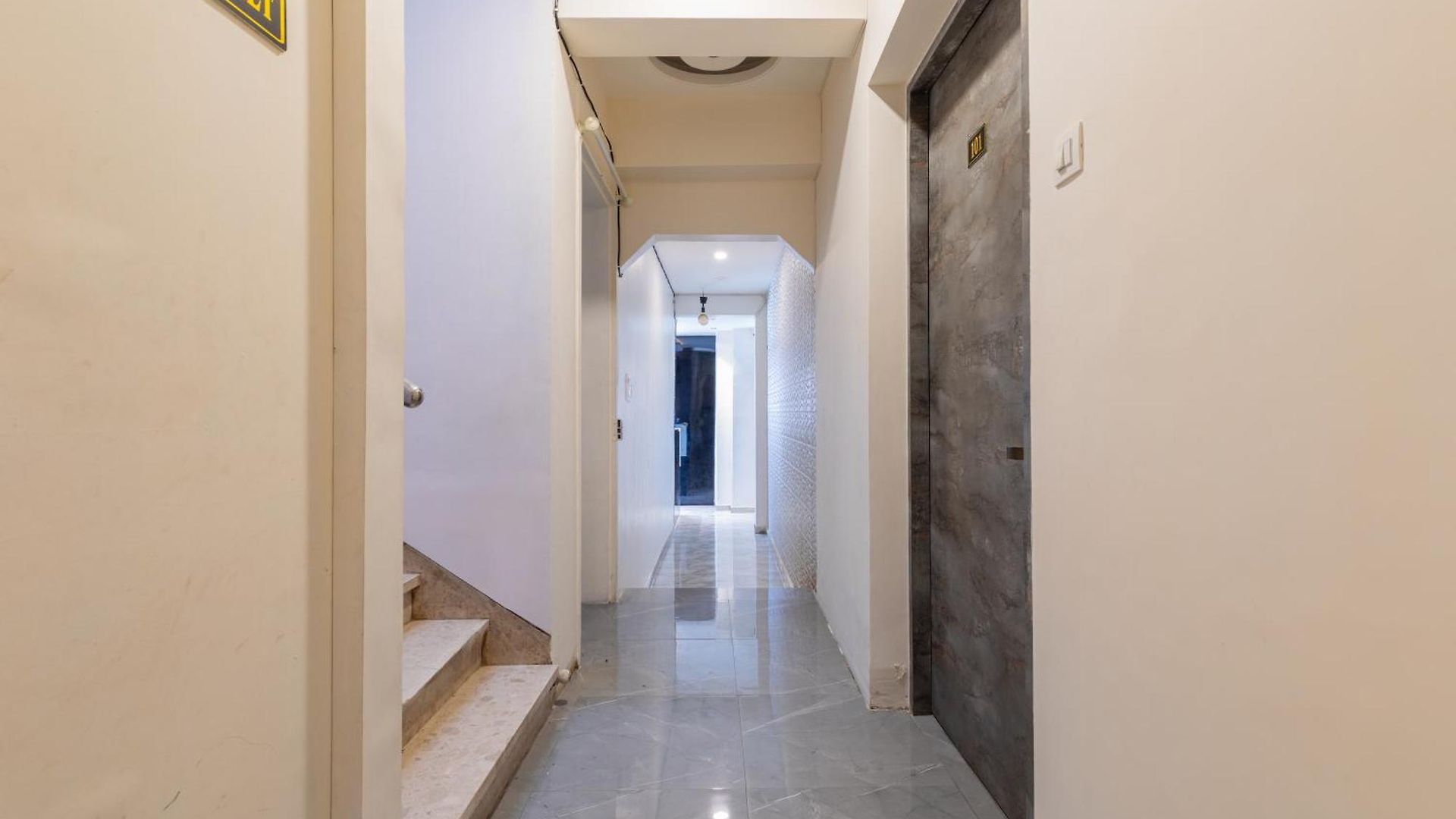 De Classico -lokhandwala Guest house